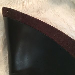 Bandolino Shoes - NWT Bandolino Wedge Slides Bandolino Shoes - NWT Bandolino Wedge Slides